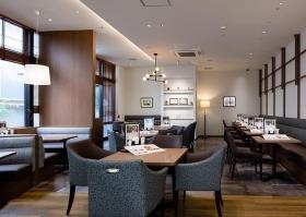 明るい店内、素敵な仲間、フレンドリーなお客様で働きやすい。