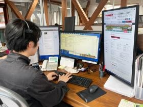 整った環境の中でスタッフ全員が真剣に仕事に向き合っています！