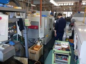 ＮＣ旋盤作業風景 ２