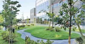 介護付有料老人ホーム ベストケアレジデンス羽衣の中庭