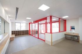 エントランス内です ここでご利用者のお出迎えです