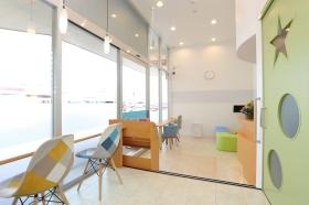 待合室です。キッズスペースもあります