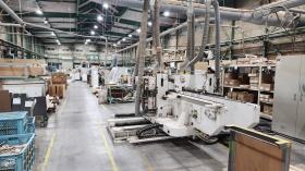 整理整頓が行き届いた工場内。生産性の向上を追求しています。