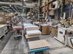 工場内はエリアごとに作業が分かれています。