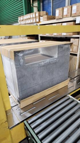 傷がつかないように丁寧に梱包し出荷します。