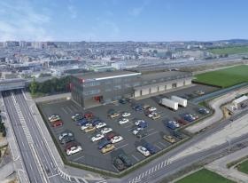 広い敷地で作業も楽々。通勤用の駐車場は無料です。