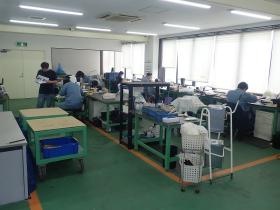 横浜工場の製造現場です！整理整頓に心がけてます！