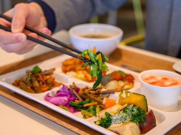 GMOインターネットグループでは、世界一を目指しコミュニケーションスペース・託児所など福利厚生施設を大幅拡充