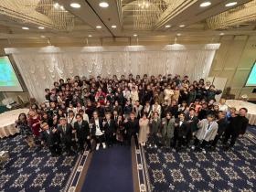 パーティーや社員旅行では他のスタッフとの交流もできます♪