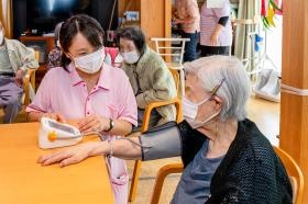 看護師のバイタル確認