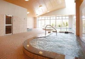 温浴施設内の大浴場