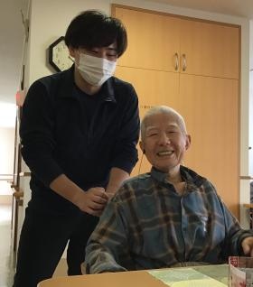 かわぐちショートステイ 男性職員活躍中です