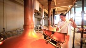 ビール醸造作業