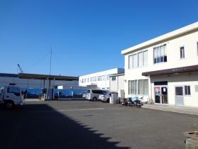 燃料センター社屋外観