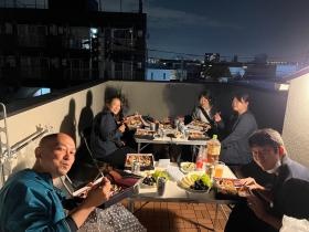 屋上での食事会♪