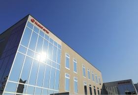 社屋外観（本社）