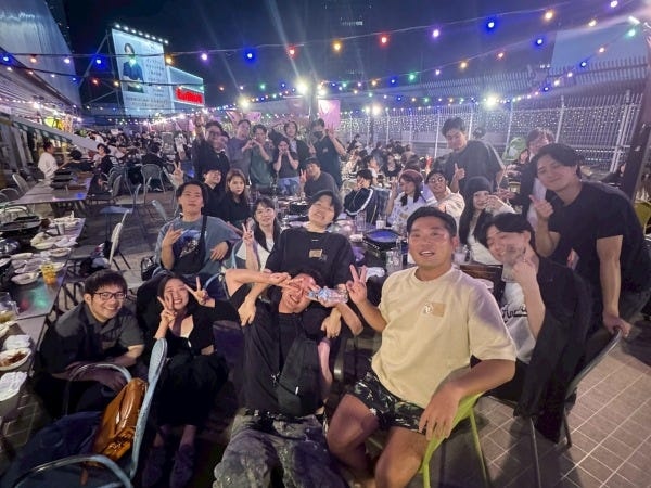 先輩社員はみんな優しい！どんなときでも相談にのってくれるので、頼りやすいです！