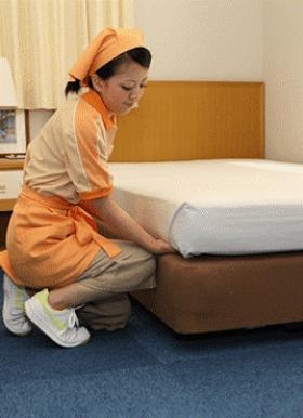 ホテルスタッフ