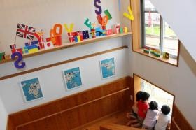 季節ごとに変わるアート・ディスプレイ