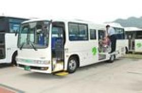 リフト付きバス