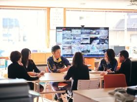 本社にての会議風景です。