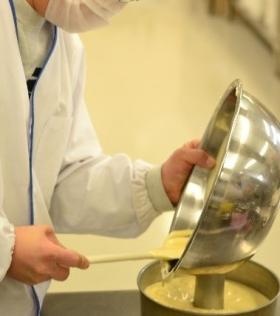 いなぎワークセンター製菓班