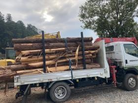 トラック運搬作業