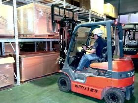 配送センター（全国１６か所）