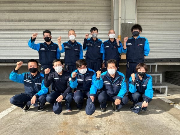 入社後は先輩がしっかりとサポート。積み込みのコツや、効率よく進めるにはどうしたらいいかなど、気になることがあったらなんでも聞いてくださいね。