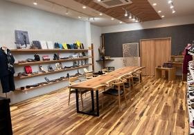 本社大和工房雪駄ショールーム