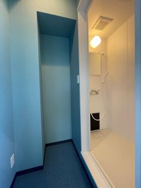 清潔なシャワールーム完備で仕事帰りに。