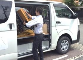 明日の納品準備、商品を積み込んだら定時退社（営業所）