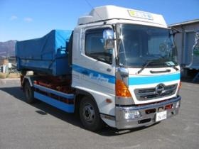 運搬車両（他にもさまざまな車両があります）