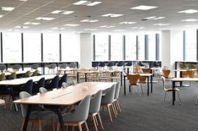 広々とした休憩スペースあり◎