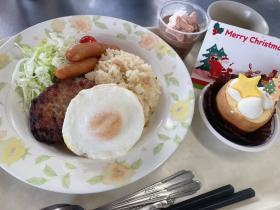 お食事を通して笑顔の花を咲かせる