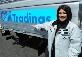 若手女性社員も活躍中！！