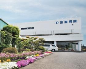 病院の外観写真です