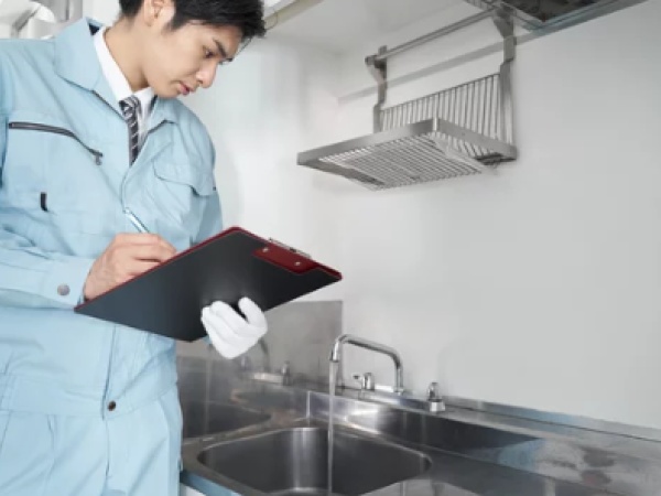 退去立会スタッフ（未経験歓迎）｜原状回復工事・見積作成｜東京都新宿区