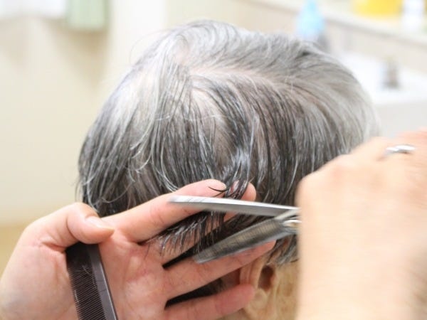 お客様の顔を輝かせられるやりがいあるお仕事です！