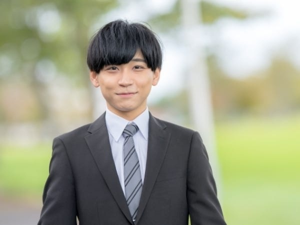 月給28万円＋交通費全額支給