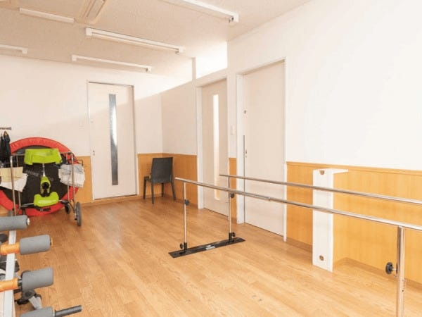 介護施設の調理スタッフ・栄養士（病院など集団調理の経験者歓迎・調理師などの資格あれば尚可）