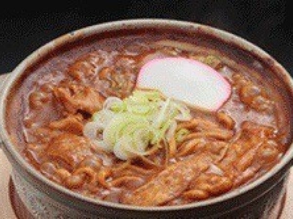 名古屋名物、味噌煮込みうどんです！まかないでもぜひ食べてみてくださいね！