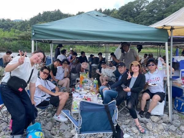 家族参加も可能な社内外のイベントで、こちらはBBQをした時のもの。家族を含め、信頼関係を築きながら働ける環境です。
