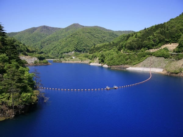 四万温泉旅館の接客スタッフ（正社員）お客様を笑顔にするおもてなし
