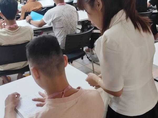 実習生送迎・生活サポート｜未経験歓迎｜正社員登用あり