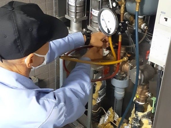 設備技術職・設備点検の作業員（未経験OK・定時退社OK）