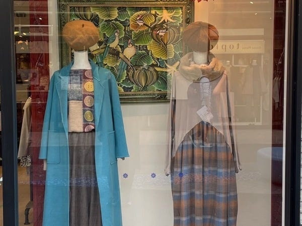 アパレル販売スタッフ募集！未経験歓迎、交通費支給