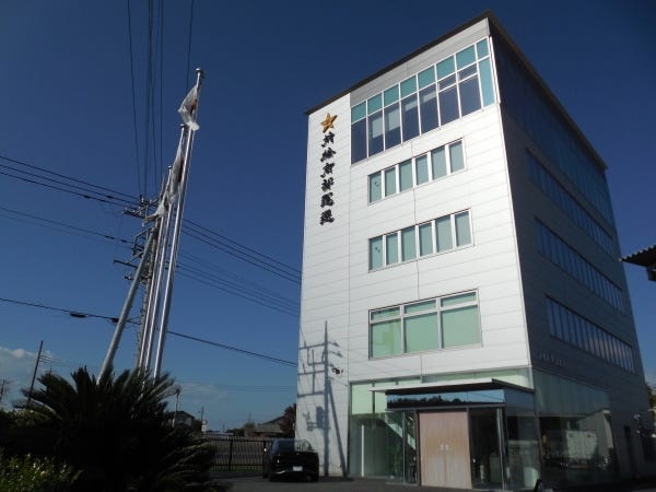 4tトラックドライバー（フォークリフト資格必須）・未経験者歓迎！