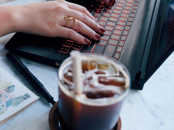 服装等は自由です！