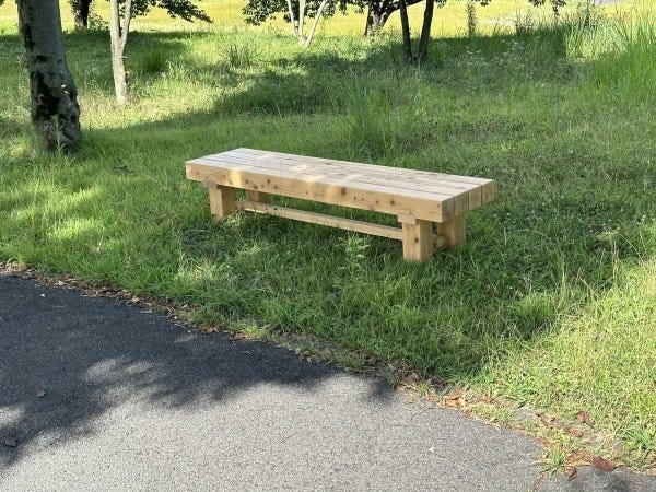 木で作ることもあります。あなたのアイディアを採用することもあります。